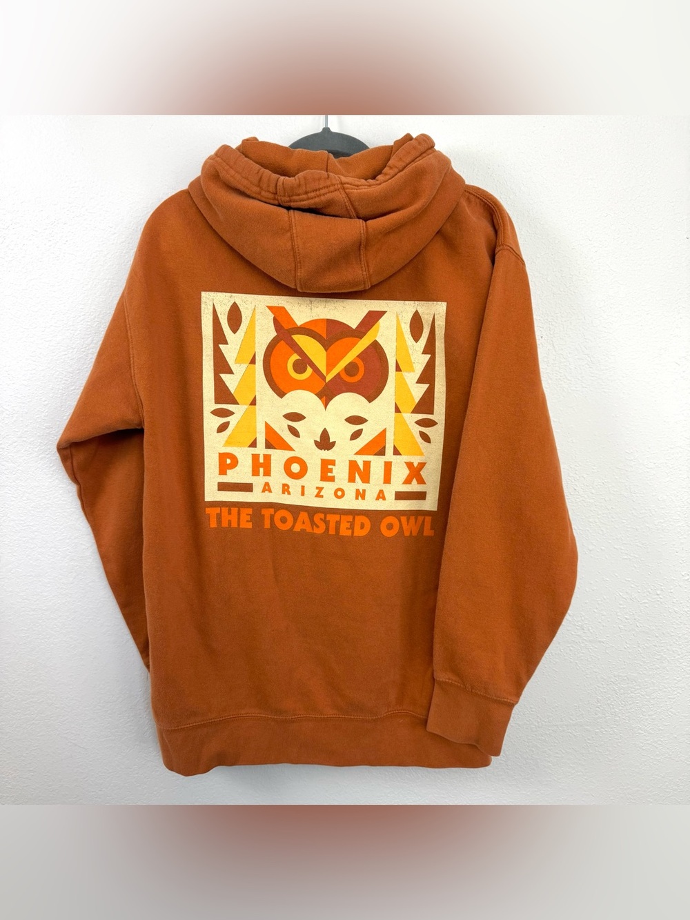 The Toasted Owl Cafe Phoenix AZ Merch Orange Pullover Hoodie Heavyweight Size L